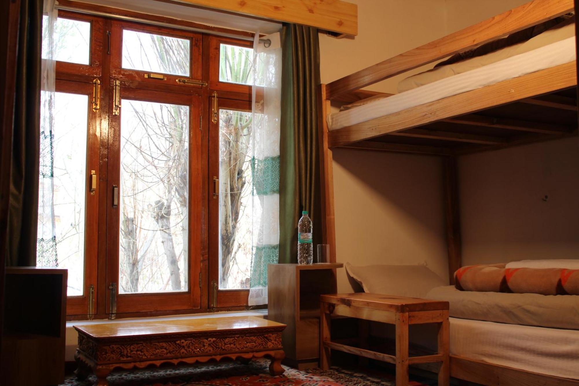 Karma Lodge Leh Exteriör bild