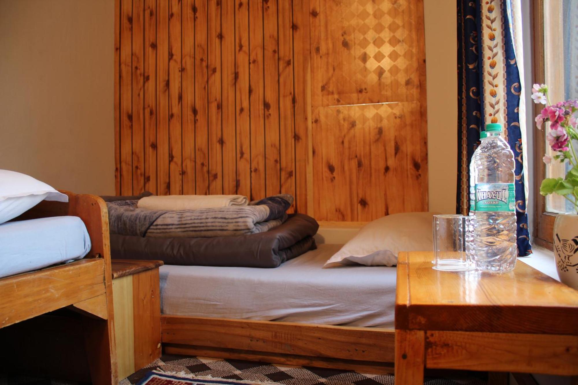 Karma Lodge Leh Exteriör bild