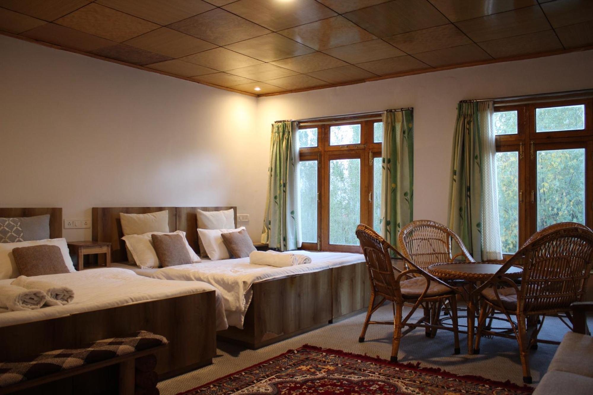 Karma Lodge Leh Exteriör bild