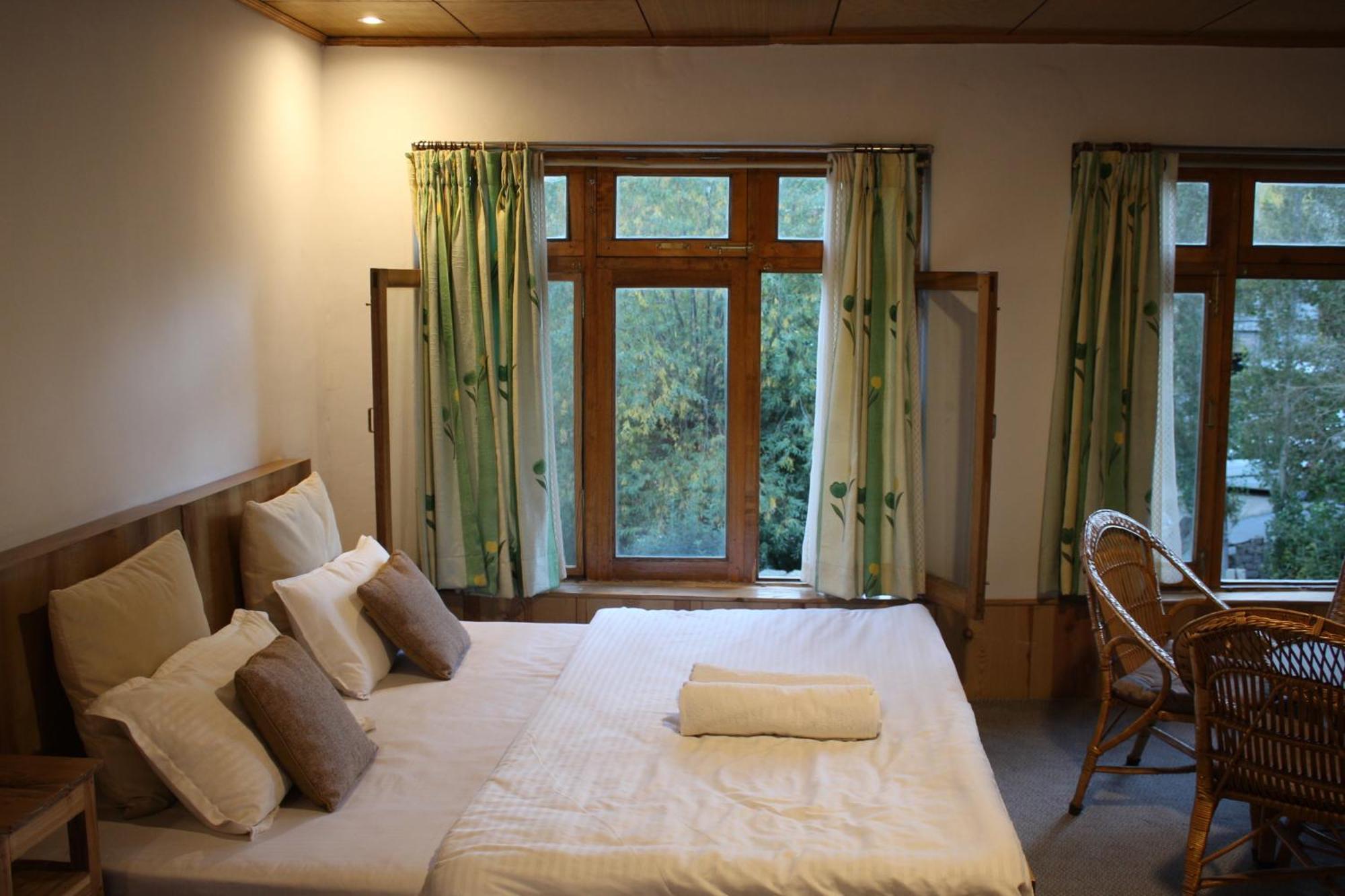 Karma Lodge Leh Exteriör bild